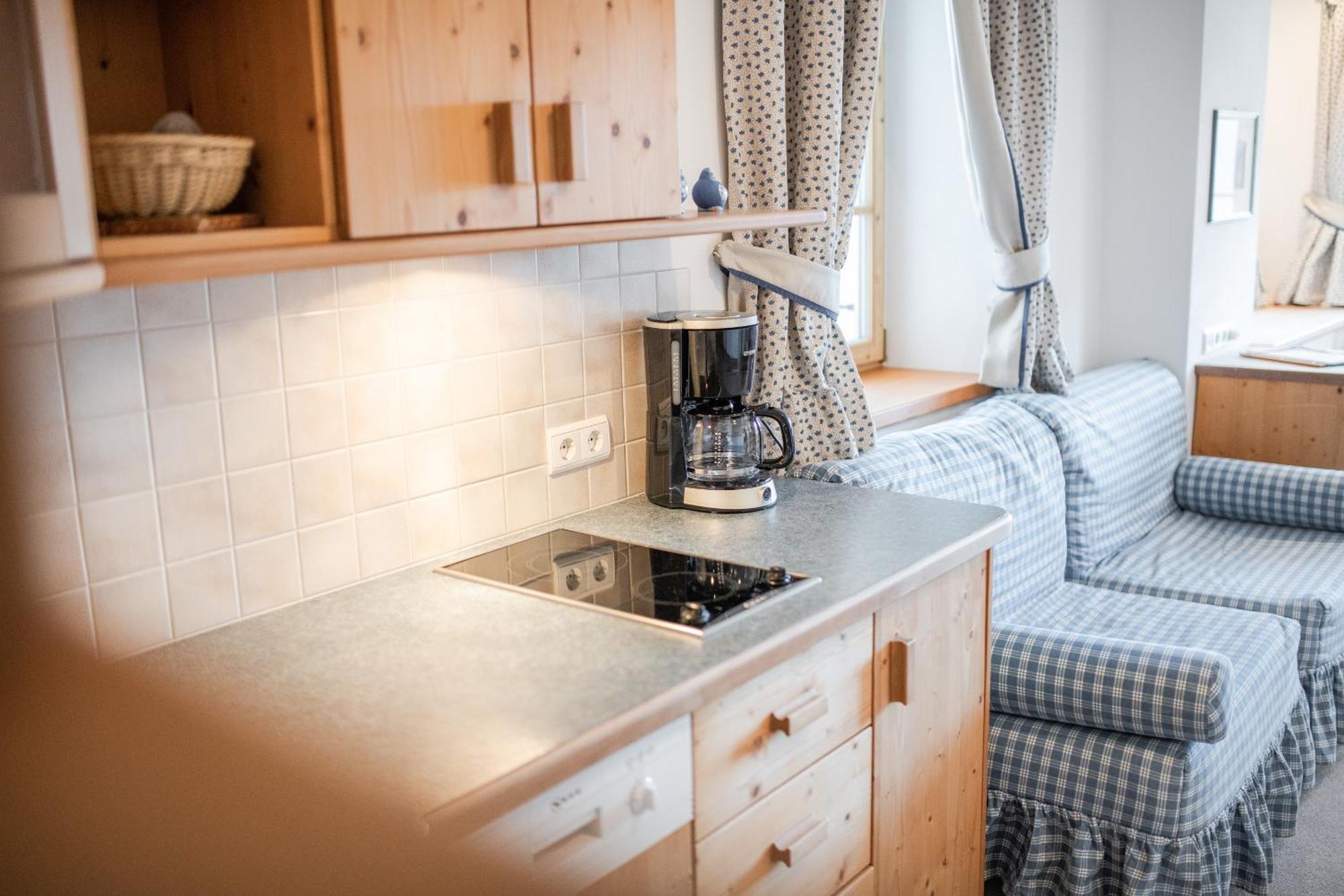 Huber Unterm Baum Apartment Lagundo Ruang foto